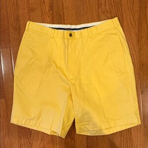 Brooks Brothers Yellow Flat Front Men's Shorts